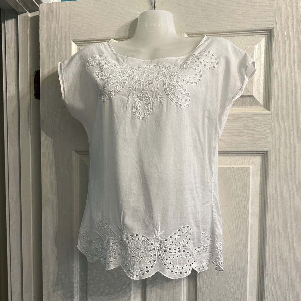 Women's Banana Republic White Eyelet Scallop Top